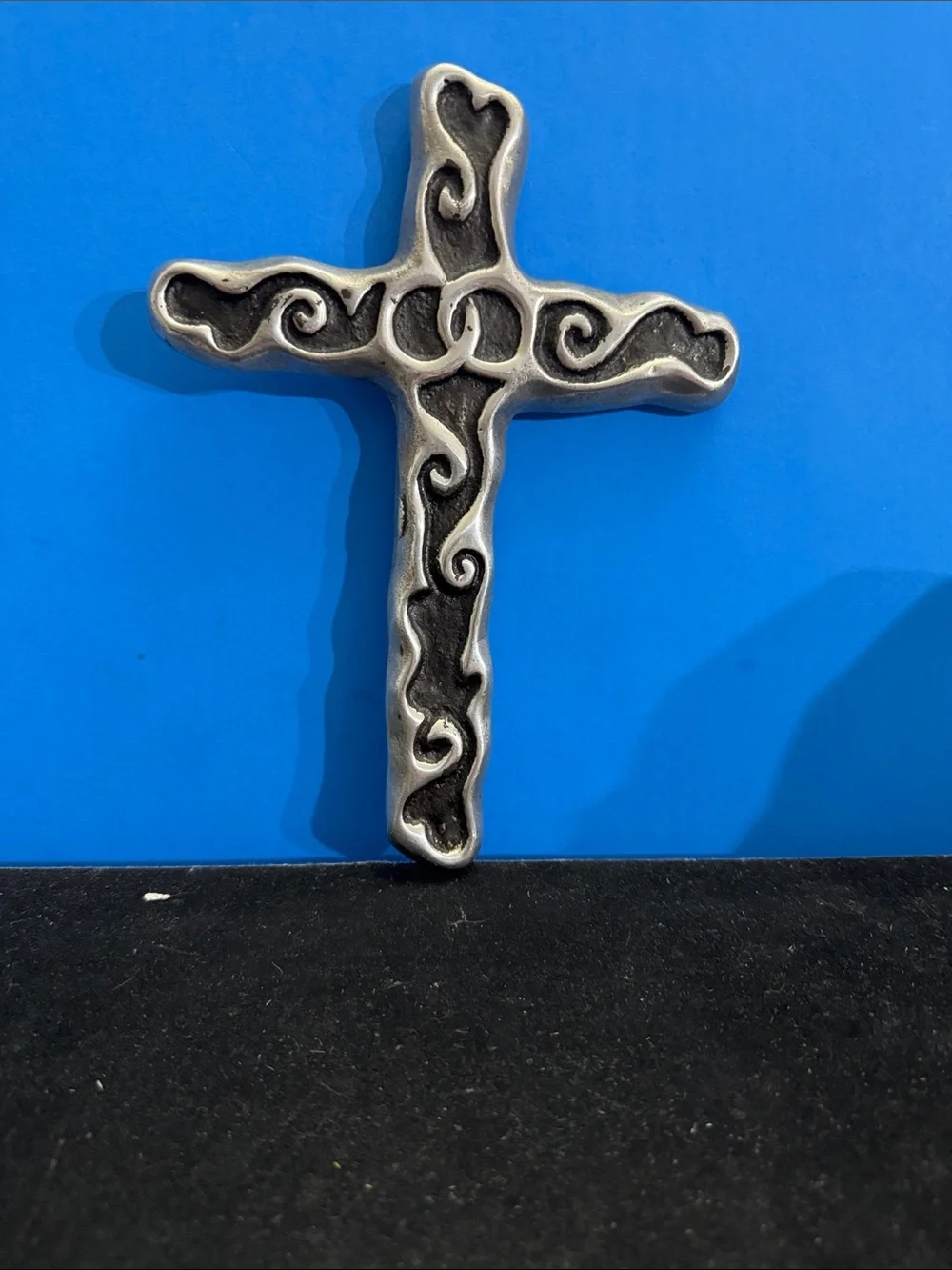 Decorative Scroll Cross Wall Accent - Silver and Black. A LaCarte 953